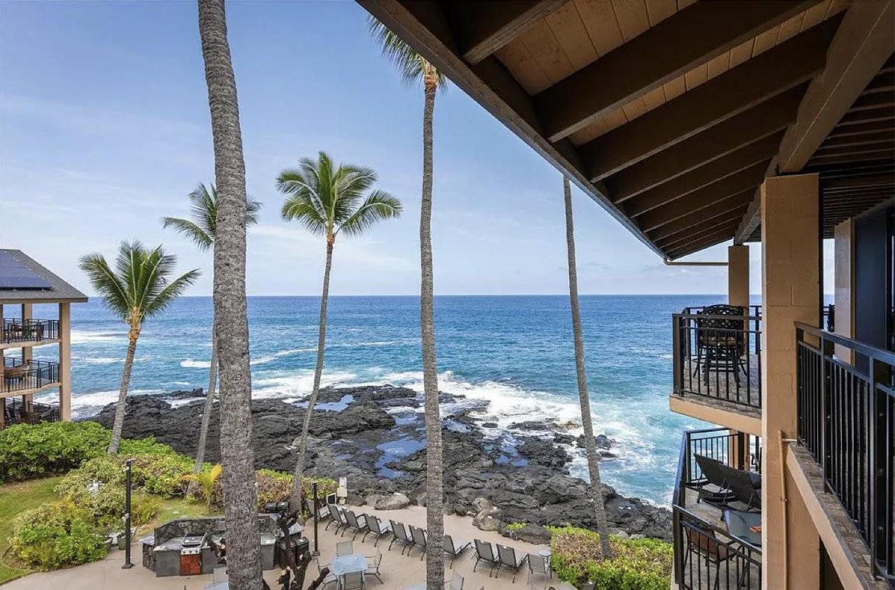 Апартаменты Oceanfront Penthouse With Loft Каилуа-Кона Экстерьер фото